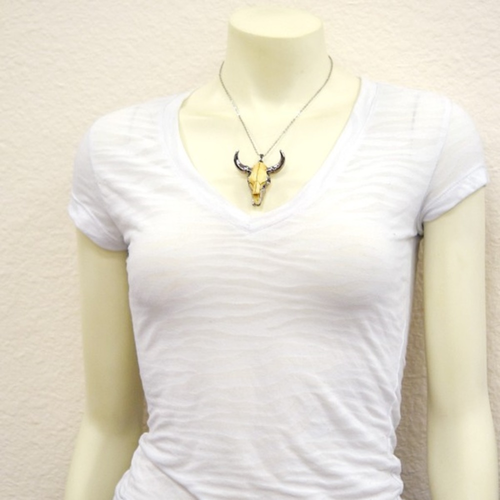 Longhorn Cow Skull Necklace - Picture 4 of 4